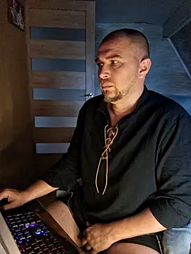 Foxyshaved online show from 06/29/26, 04:30