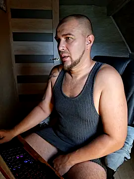 Foxyshaved online show from 07/20/26, 04:27