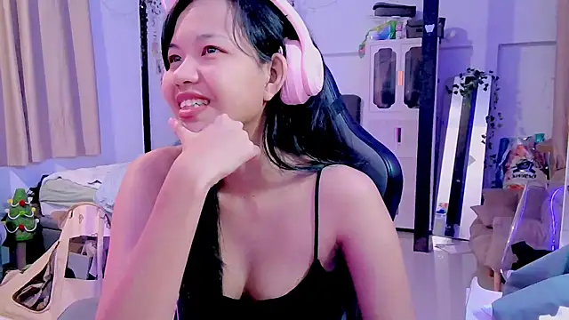Snapshot of Kana_G chatting on 03/20/25, 02:53 Kana G online show from 03/20/25, 02:53