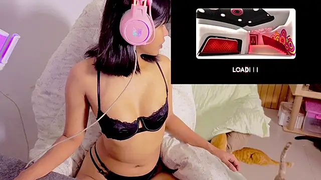 Snapshot of Kana_G chatting on 10/24/25, 10:55 Kana G online show from 10/24/25, 10:55