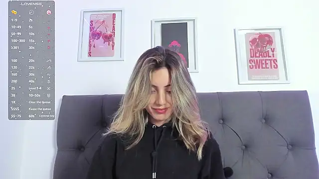 Snapshot of IsadoraGalle_ chatting on 02/07/26, 08:34 IsadoraGalle online show from 02/07/26, 08:34