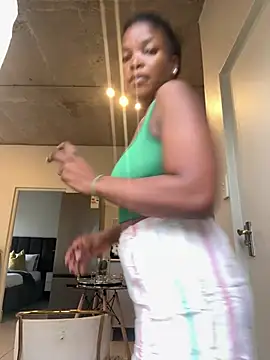 slimcateee online show from 04/13/26, 10:10