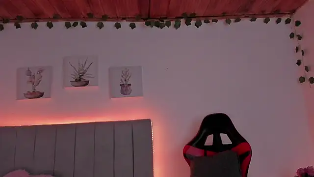  janiis online show from 01/07/26, 10:45