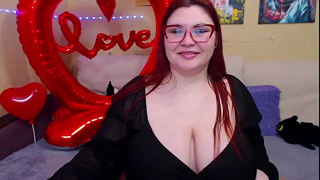 Snapshot of JuliaKeln chatting on 02/14/25, 07:54 JuliaKeln online show from 02/14/25, 07:54