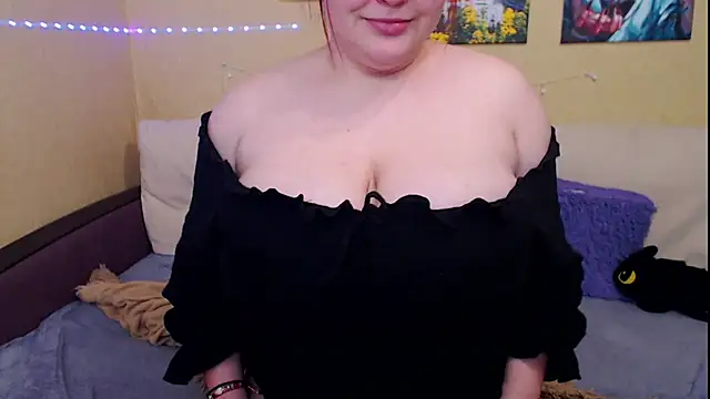 Snapshot of JuliaKeln chatting on 02/16/25, 09:16 JuliaKeln online show from 02/16/25, 09:16