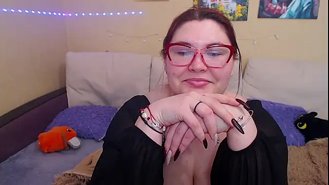 Snapshot of JuliaKeln chatting on 03/08/25, 01:14 JuliaKeln online show from 03/08/25, 01:14