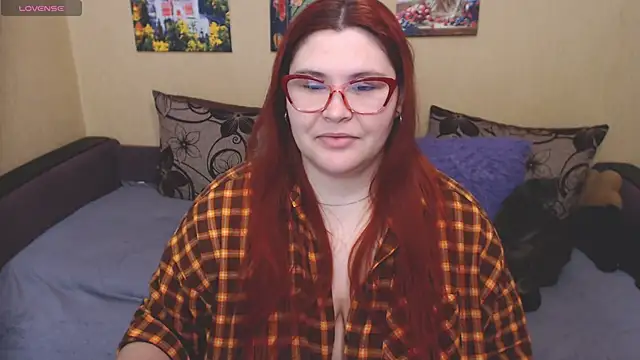 JuliaKeln online show from 04/22/26, 04:08