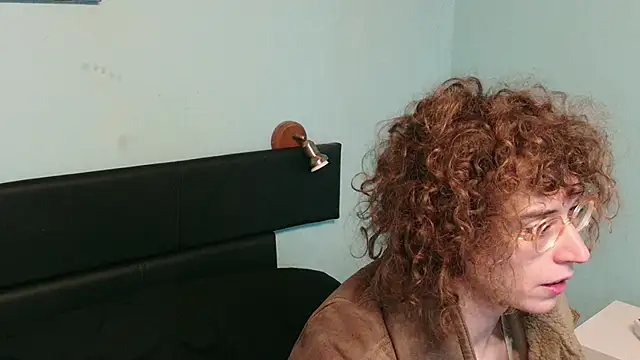 Prxscillia Tx online show from 11/15/25, 07:38