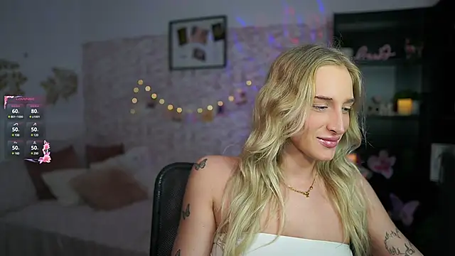 Nicolette  Shea  online show from 03/09/25, 01:59