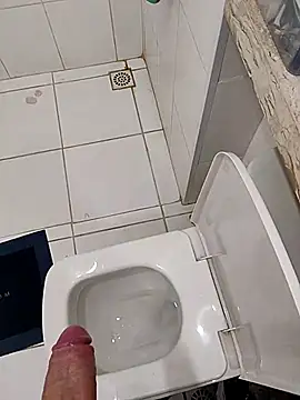 Felipe310597 online show from 02/19/25, 10:42