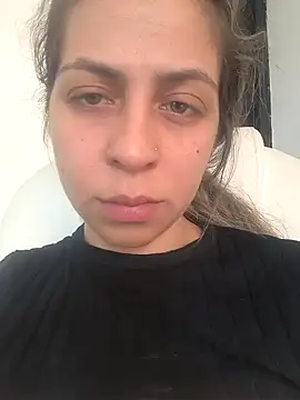 Snapshot of Rose_Gang chatting on 12/08/24, 05:33 Rose Gang online show from 12/08/24, 05:33