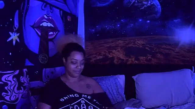 Snapshot of AutumnHart chatting on 12/12/24, 05:04 AutumnHart online show from 12/12/24, 05:04