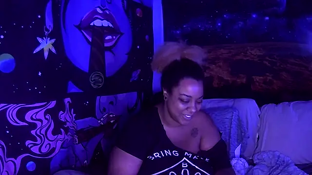 Snapshot of AutumnHart chatting on 12/13/24, 01:55 AutumnHart online show from 12/13/24, 01:55