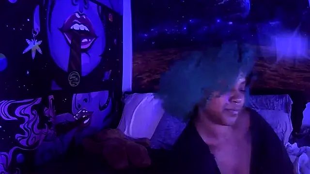 Snapshot of AutumnHart chatting on 12/28/24, 11:37 AutumnHart online show from 12/28/24, 11:37