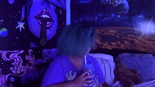 Snapshot of AutumnHart chatting on 01/05/25, 04:27 AutumnHart online show from 01/05/25, 04:27