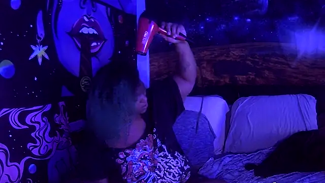 Snapshot of AutumnHart chatting on 01/14/25, 02:43 AutumnHart online show from 01/14/25, 02:43