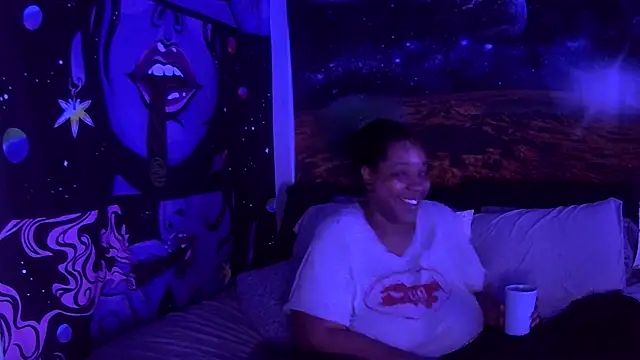 Snapshot of AutumnHart chatting on 01/23/25, 03:11 AutumnHart online show from 01/23/25, 03:11