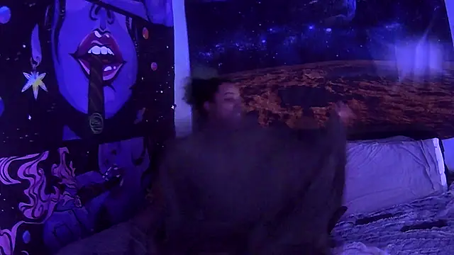 Snapshot of AutumnHart chatting on 02/04/25, 02:10 AutumnHart online show from 02/04/25, 02:10