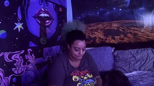 Snapshot of AutumnHart chatting on 02/16/25, 04:10 AutumnHart online show from 02/16/25, 04:10