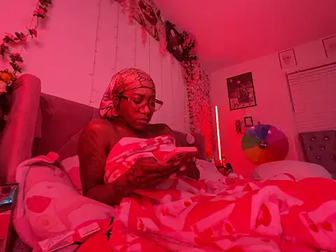 VixenCapri online show from 03/11/26, 02:50