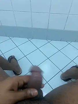 Snapshot of SLhotman chatting on 03/09/25, 04:00 SLhotman online show from 03/09/25, 04:00