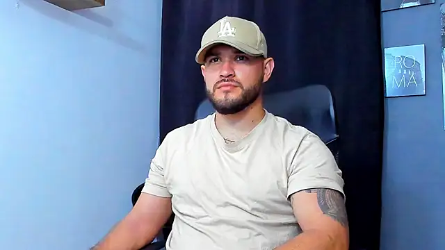 Snapshot of AndrewDiaz chatting on 12/01/25, 03:55 AndrewDiaz online show from 12/01/25, 03:55