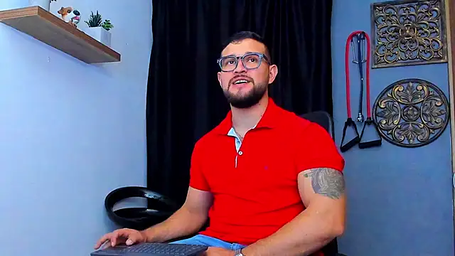 Snapshot of AndrewDiaz chatting on 02/08/26, 07:34 AndrewDiaz online show from 02/08/26, 07:34