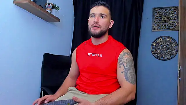 Snapshot of AndrewDiaz chatting on 03/04/26, 11:22 AndrewDiaz online show from 03/04/26, 11:22