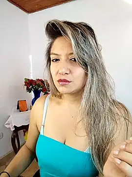 Snapshot of valeriahunter1 chatting on 05/07/26, 10:15 valeriahunter1 online show from 05/07/26, 10:15