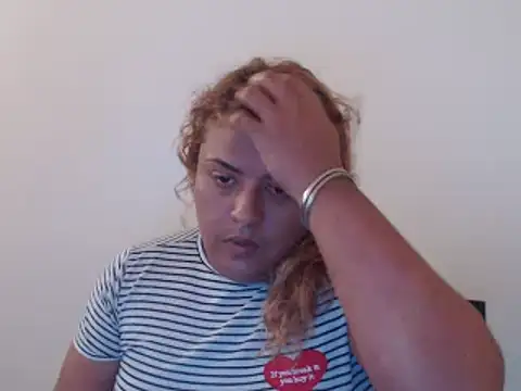 Snapshot of KIARAMARSHALLWELLZ chatting on 12/12/24, 09:04 KIARAMARSHALLWELLZ online show from 12/12/24, 09:04