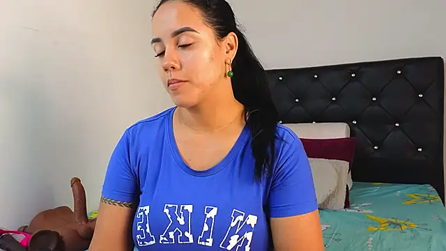 Snapshot of tatiana_big_ass_boobs chatting on 11/11/25, 06:19 tatiana big ass boobs online show from 11/11/25, 06:19