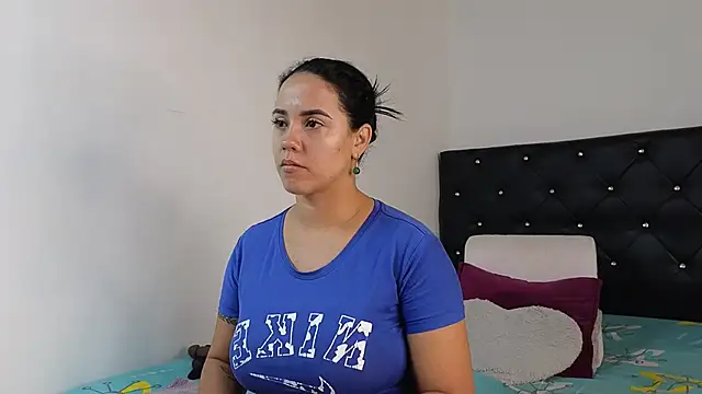 Snapshot of tatiana_big_ass_boobs chatting on 11/14/25, 05:00 tatiana big ass boobs online show from 11/14/25, 05:00