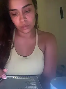 Snapshot of JuanaSimons chatting on 08/09/26, 02:35 JuanaSimons online show from 08/09/26, 02:35