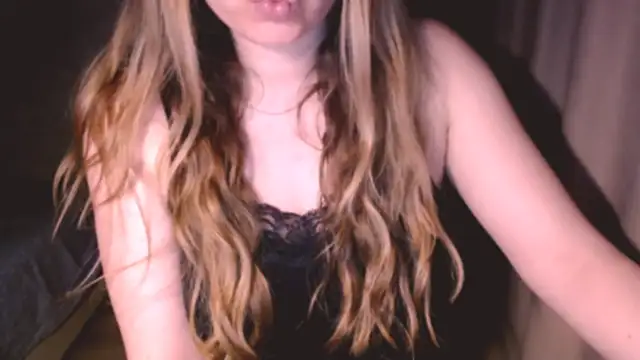 Snapshot of fiona_cute_2 chatting on 05/24/26, 07:19 fiona cute 2 online show from 05/24/26, 07:19