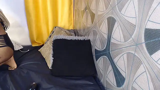 Candiey001 online show from 01/24/25, 08:11