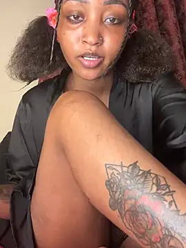 Candiey001 online show from 03/23/26, 09:52