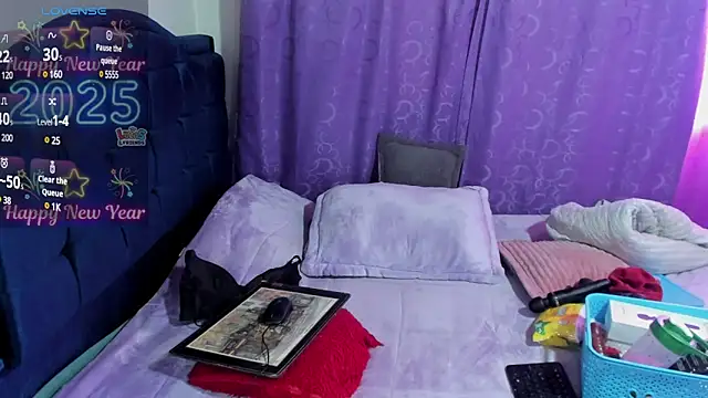 Snapshot of Kenia_oz chatting on 01/14/25, 02:32 Kenia oz online show from 01/14/25, 02:32