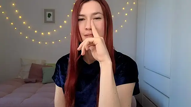 Snapshot of AliciaNewell chatting on 04/30/26, 05:14 AliciaNewell online show from 04/30/26, 05:14