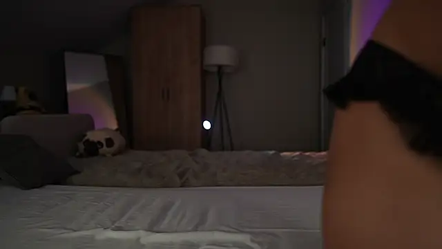 VikkiLustfull online show from 10/25/25, 11:51