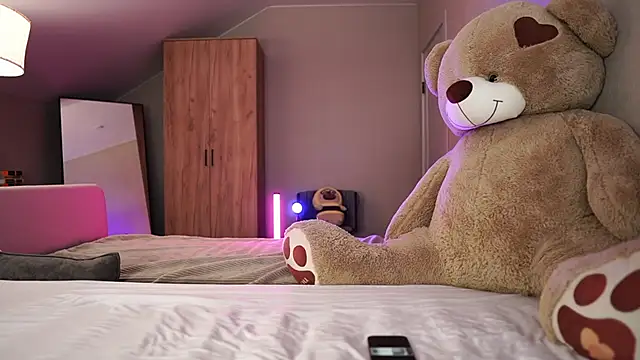 VikkiLustfull online show from 02/13/26, 01:18