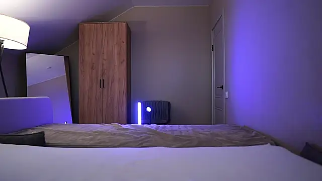 VikkiLustfull online show from 03/20/26, 02:44