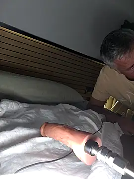 parejamlga58 online show from 04/21/26, 09:39