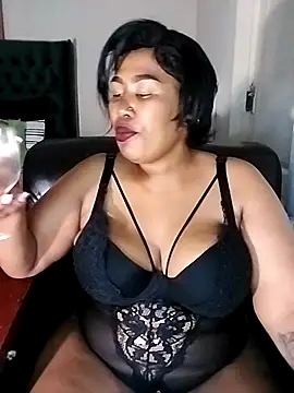 KINKYTEE20 online show from 12/05/25, 06:59