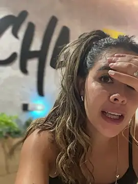 Snapshot of Emilia_Bakerr chatting on 12/29/24, 06:27 Emilia Bakerr online show from 12/29/24, 06:27