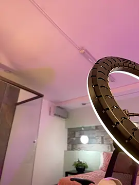 Snapshot of Emilia_Bakerr chatting on 01/10/25, 06:17 Emilia Bakerr online show from 01/10/25, 06:17