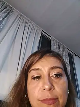 Snapshot of MrsFoucher chatting on 05/22/26, 01:24 MrsFoucher online show from 05/22/26, 01:24