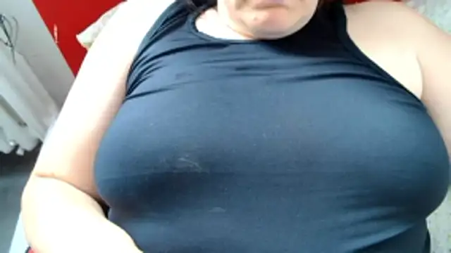 Snapshot of Lucinka1 chatting on 06/18/26, 07:52 Lucinka1 online show from 06/18/26, 07:52