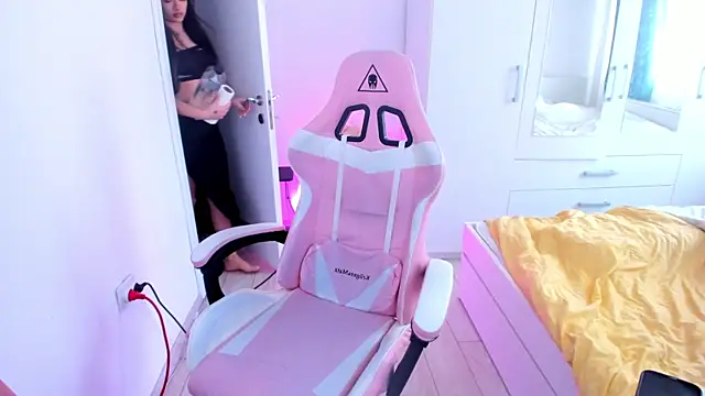 KaylaLaine online show from 03/19/25, 06:24