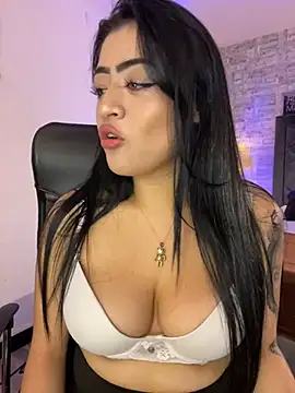 lucianaroy online show from 12/06/24, 08:07