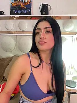 lucianaroy online show from 02/13/25, 09:38